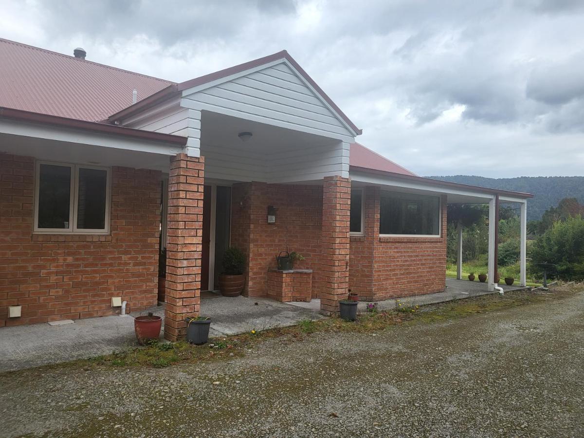 Misty Peaks Guesthouse ฟ็อกซ์กลาเซียร์ ภายนอก รูปภาพ