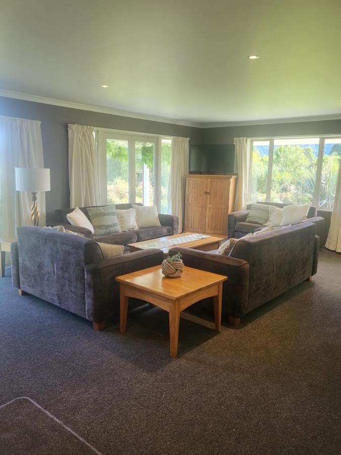 Misty Peaks Guesthouse ฟ็อกซ์กลาเซียร์ ภายนอก รูปภาพ