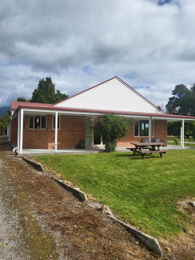 Misty Peaks Guesthouse ฟ็อกซ์กลาเซียร์ ภายนอก รูปภาพ